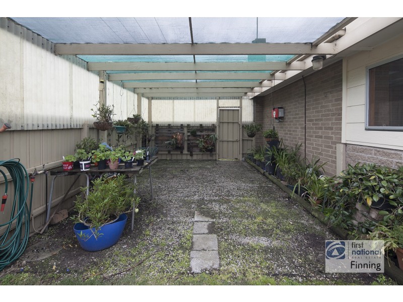 28 Lurline Street, Cranbourne VIC 3977