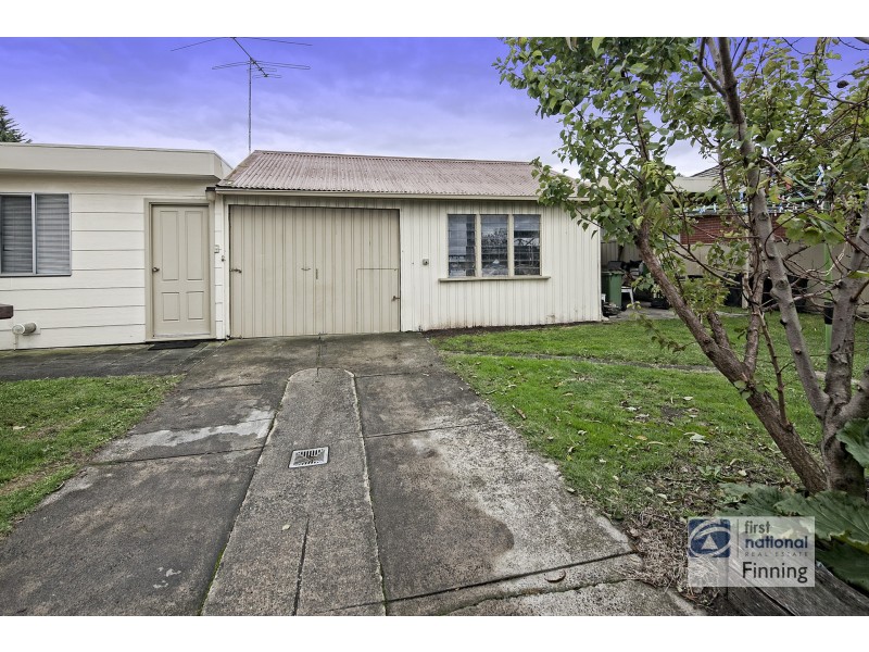 28 Lurline Street, Cranbourne VIC 3977