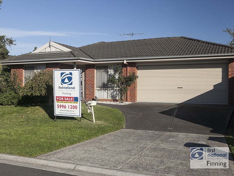 3 Otley Way, Cranbourne East VIC 3977