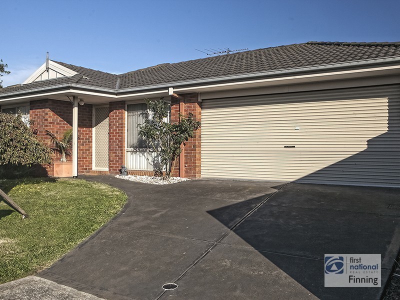 3 Otley Way, Cranbourne East VIC 3977