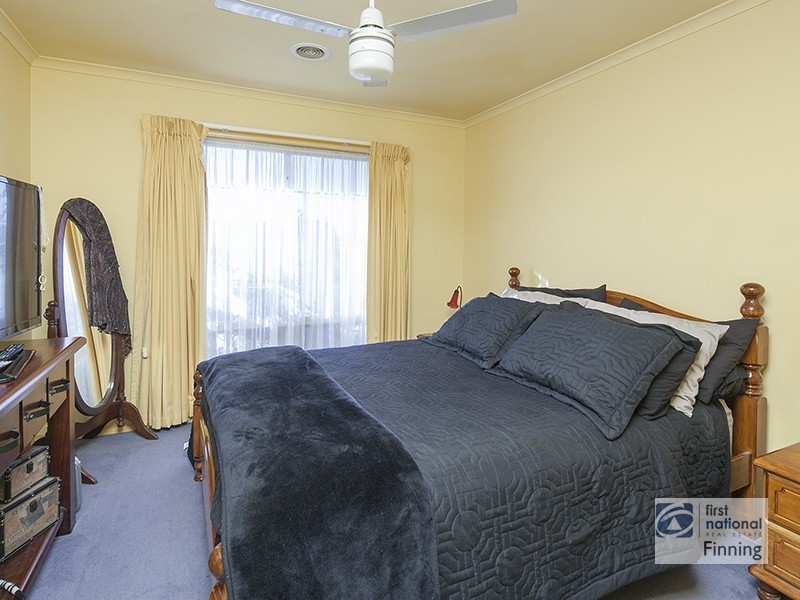 3 Otley Way, Cranbourne East VIC 3977
