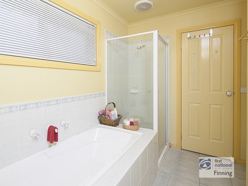 3 Otley Way, Cranbourne East VIC 3977