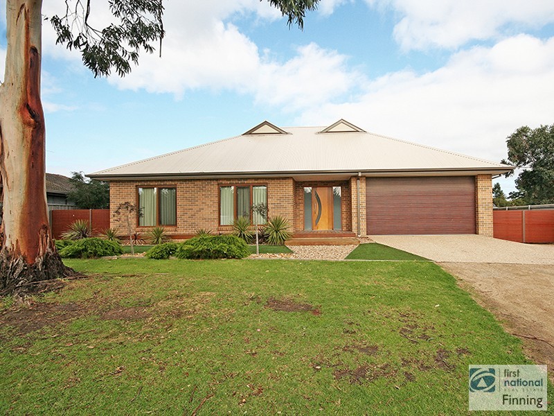 3 Yallock Street, Tooradin VIC 3980