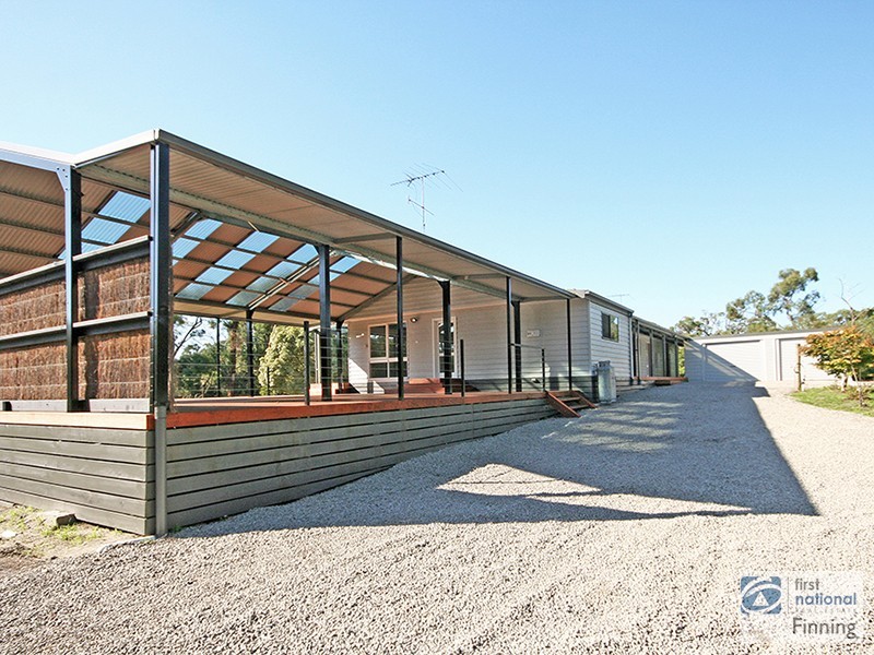 15 Currawong Grove, Cannons Creek VIC 3977