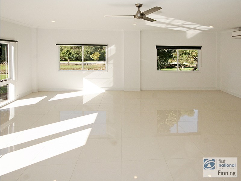 15 Currawong Grove, Cannons Creek VIC 3977