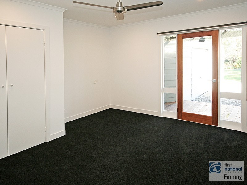 15 Currawong Grove, Cannons Creek VIC 3977