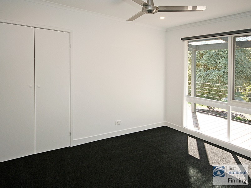 15 Currawong Grove, Cannons Creek VIC 3977