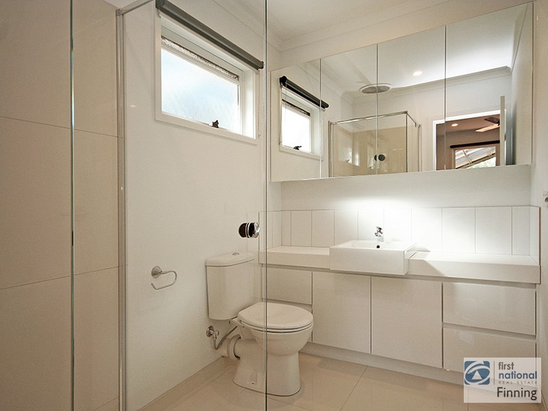15 Currawong Grove, Cannons Creek VIC 3977