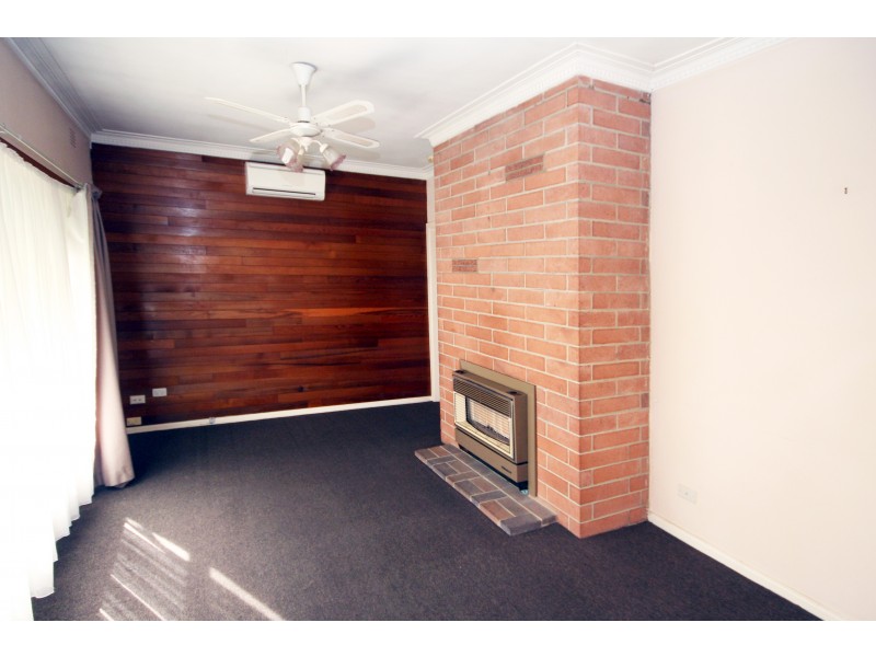 2 Scott Street, Cranbourne VIC 3977