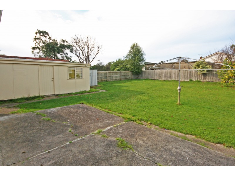 2 Scott Street, Cranbourne VIC 3977