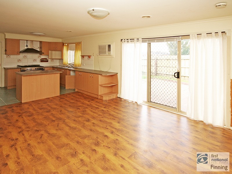 23 Genoa Way, Cranbourne West VIC 3977