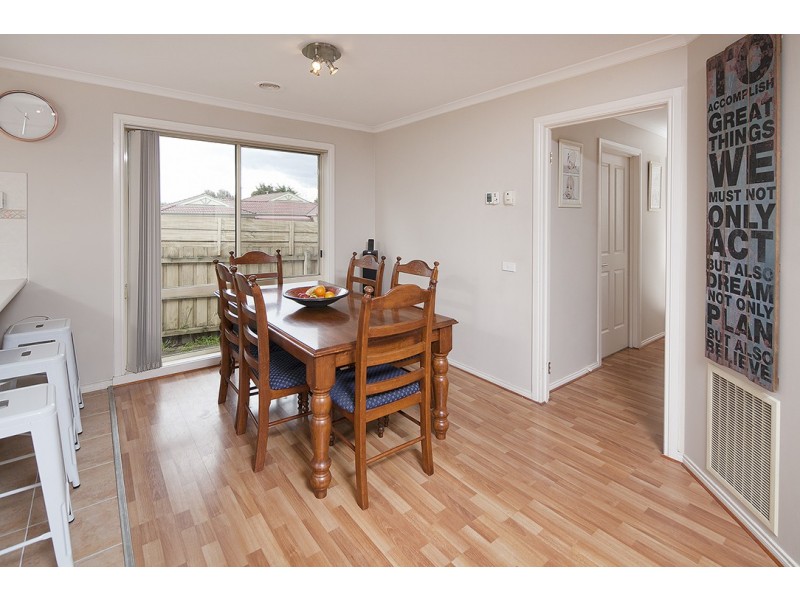 2 Nerrena Rise, Cranbourne West VIC 3977