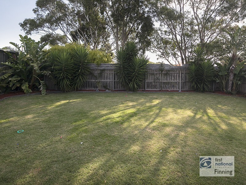 13 Elaine Court, Cranbourne VIC 3977