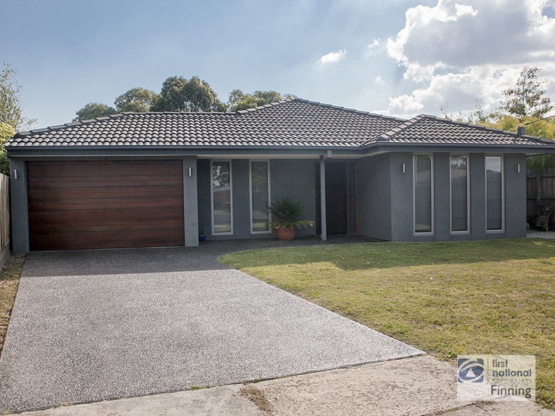 13 Elaine Court, Cranbourne VIC 3977