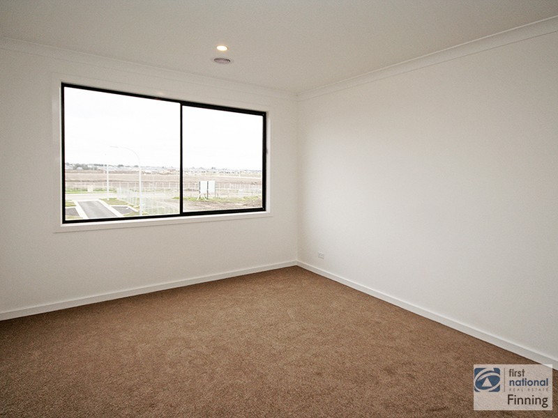 47 Fergus Lane, Cranbourne West VIC 3977
