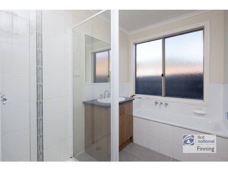 10 Catani Avenue, Koo Wee Rup VIC 3981
