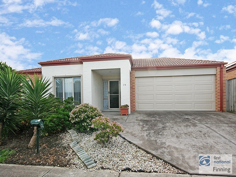 14 Pepperbush Circuit, Cranbourne VIC 3977