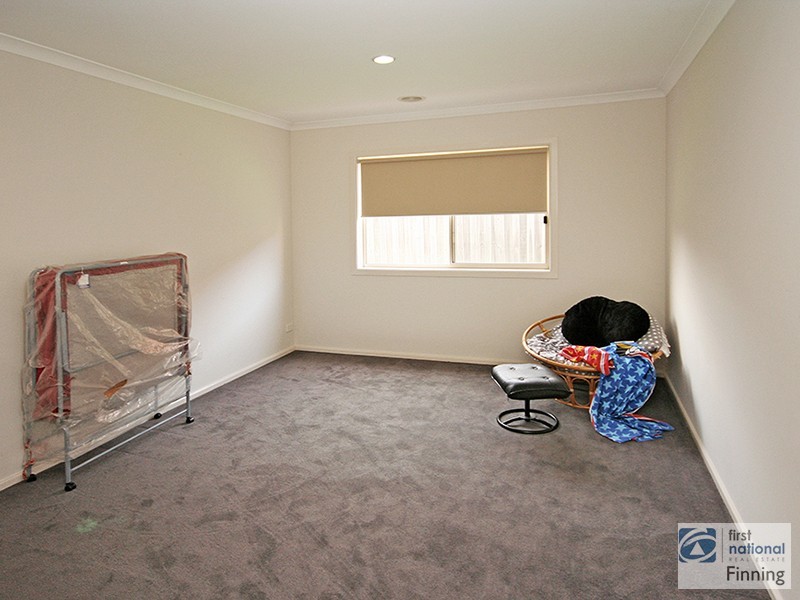 14 Pepperbush Circuit, Cranbourne VIC 3977