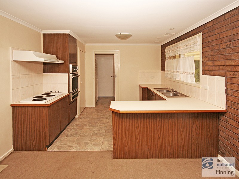 8 Brumby Court, Cranbourne VIC 3977