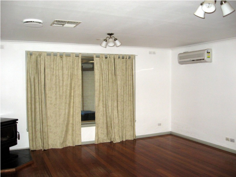 40 Valley Fair Drive, Narre Warren VIC 3805