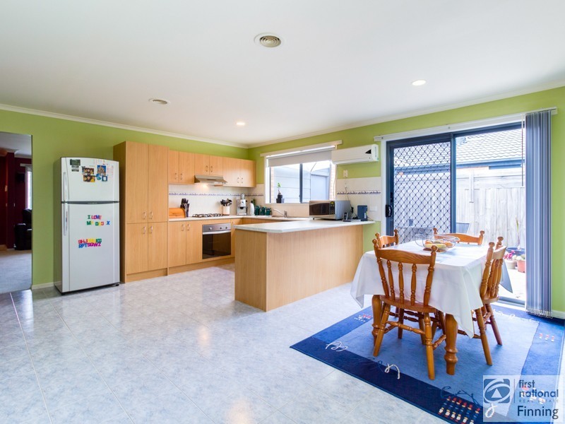 1A Dunlavin Way, Cranbourne East VIC 3977