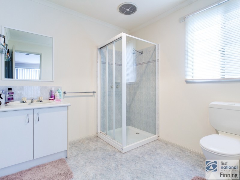 1A Dunlavin Way, Cranbourne East VIC 3977