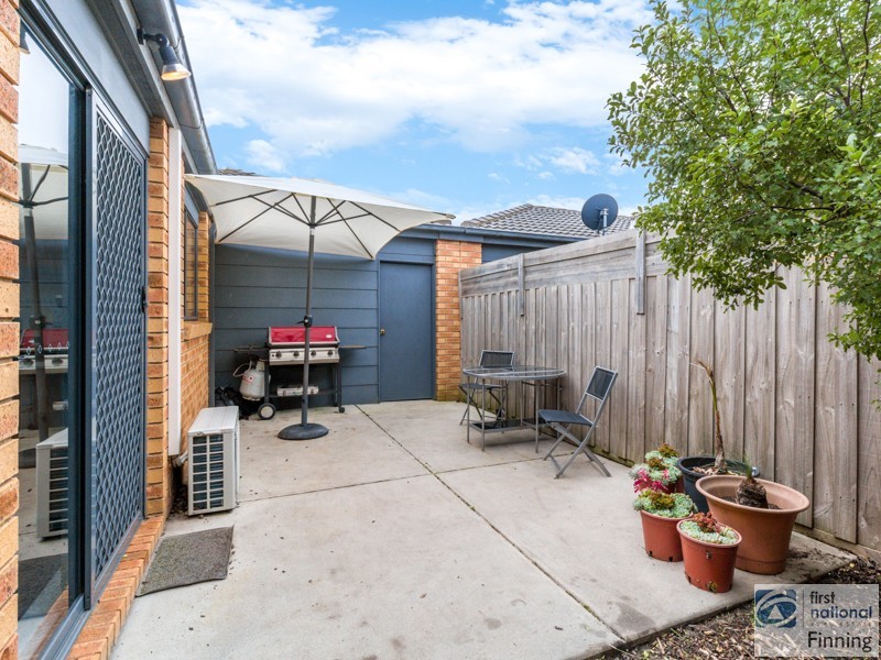 1A Dunlavin Way, Cranbourne East VIC 3977