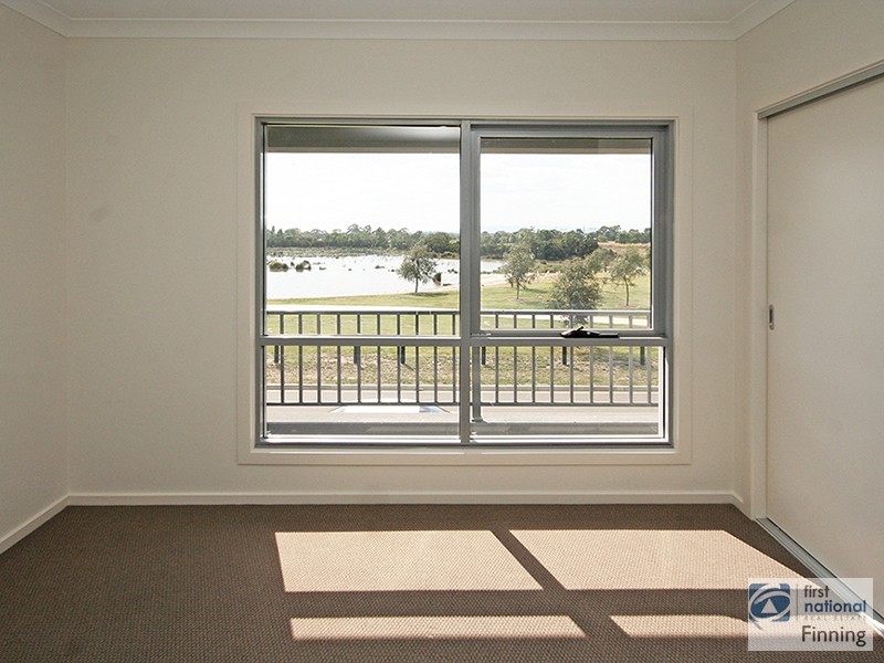 6 Laidlaw Lane, Cranbourne VIC 3977