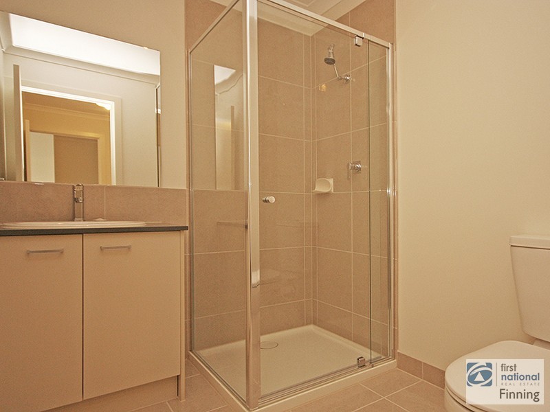 6 Laidlaw Lane, Cranbourne VIC 3977