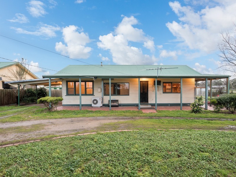 1744 South Gippsland Highway, Devon Meadows VIC 3977