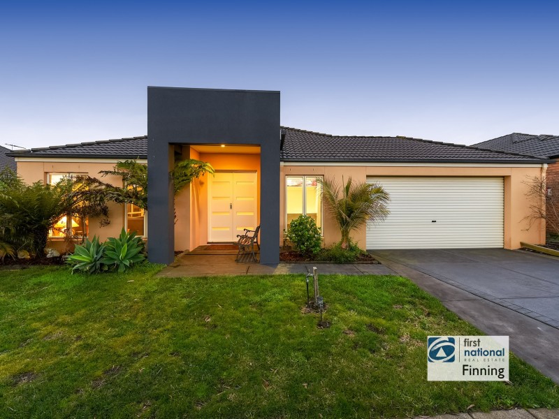 10 Hopegood Place, Lynbrook VIC 3975