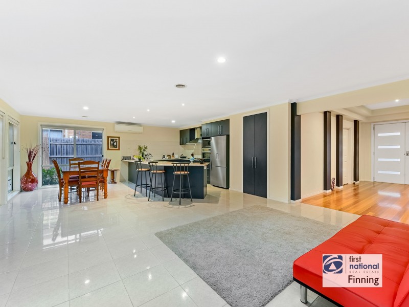 10 Hopegood Place, Lynbrook VIC 3975