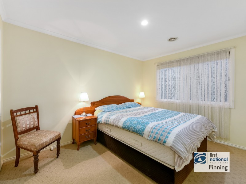 10 Hopegood Place, Lynbrook VIC 3975