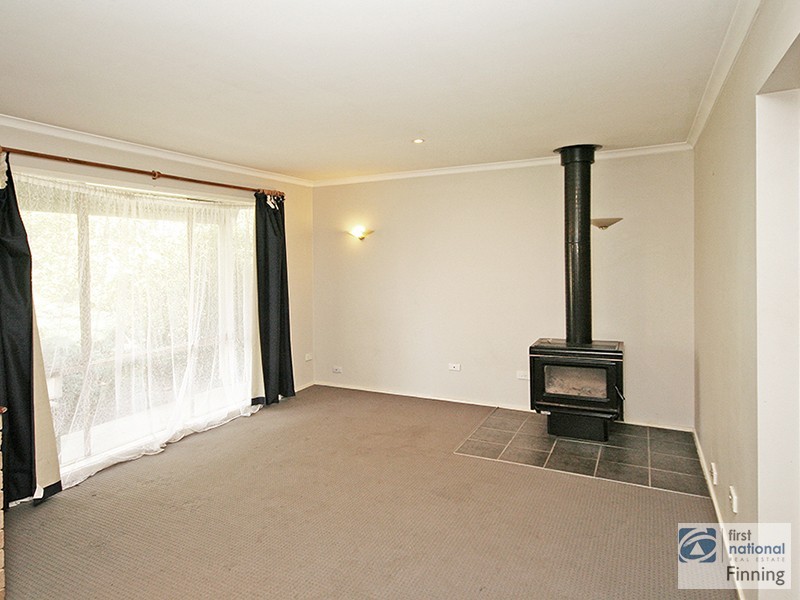 9 Samantha Crescent, Cranbourne North VIC 3977