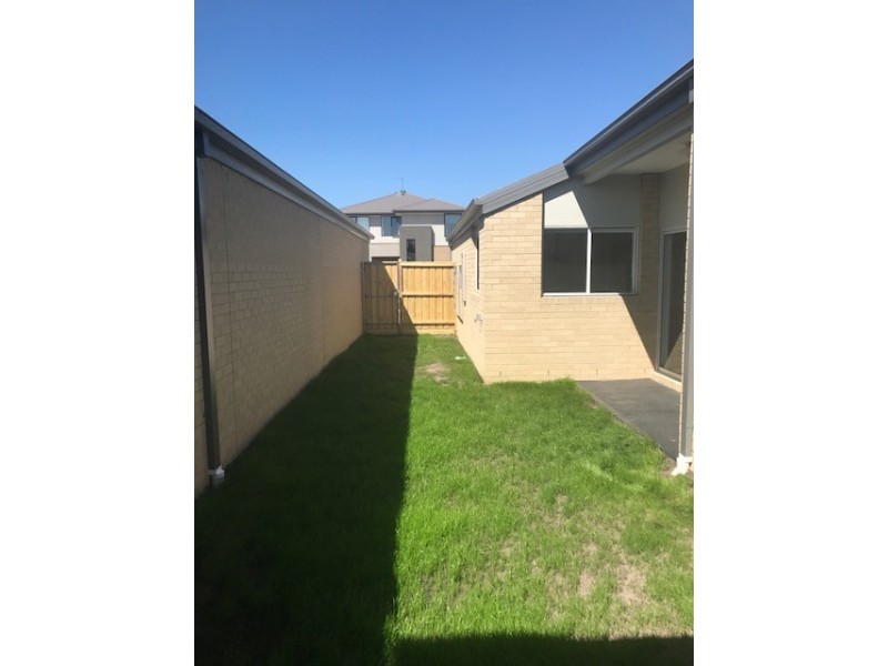 7 Fairweather Parade, Officer VIC 3809