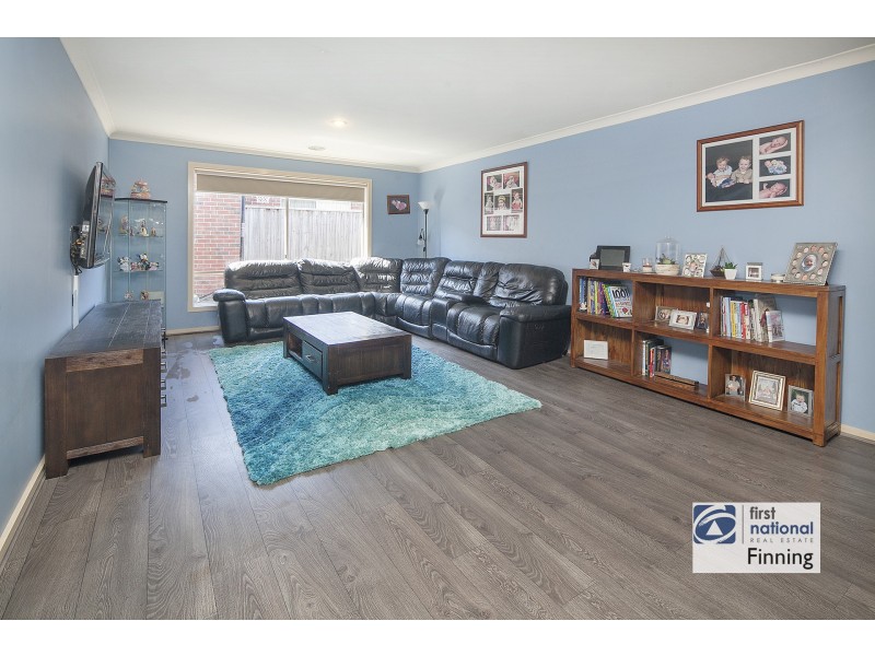 14 Flametree Circuit, Cranbourne VIC 3977