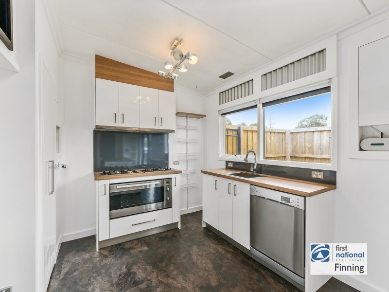 20 Clarendon Street, Cranbourne VIC 3977