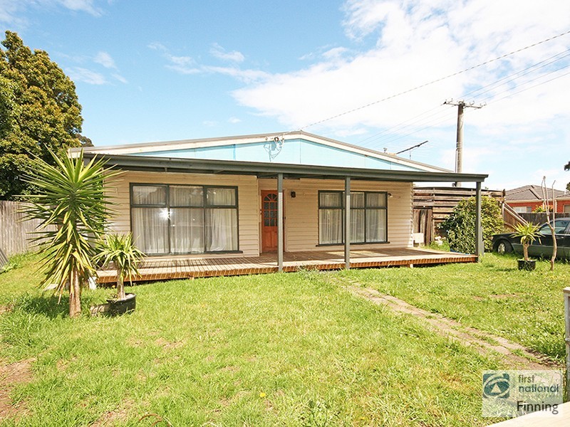 60 Cranbourne Drive, Cranbourne VIC 3977