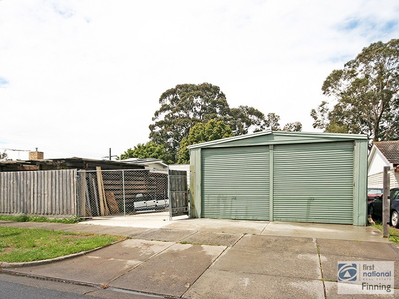60 Cranbourne Drive, Cranbourne VIC 3977