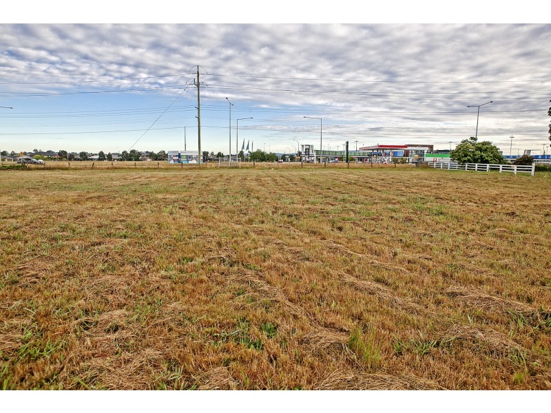 980 Thompsons, Cranbourne VIC 3977