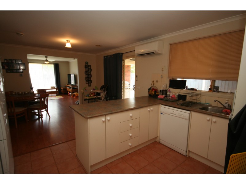 233 Monahans Road, Cranbourne VIC 3977