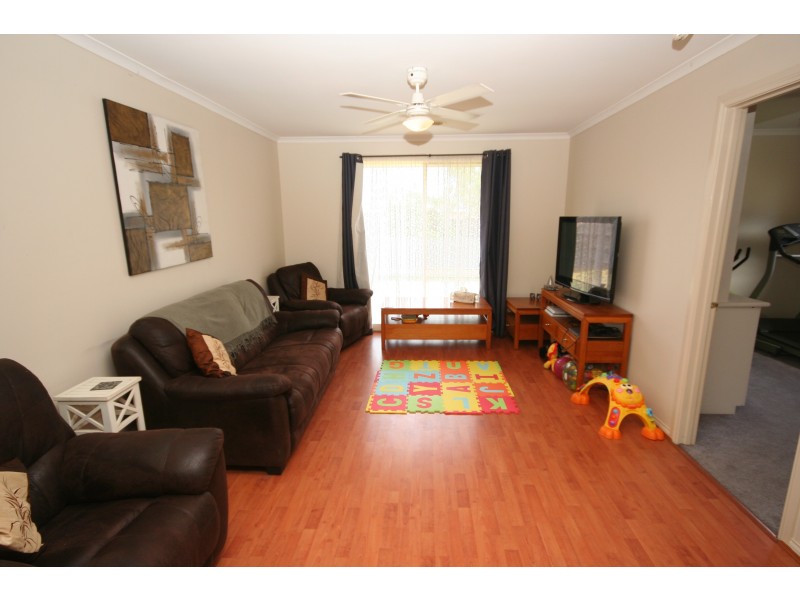 233 Monahans Road, Cranbourne VIC 3977