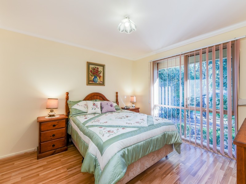 113 Lawless Drive, Cranbourne North VIC 3977