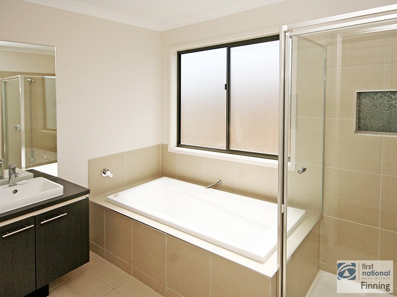 6 Trickett Street, Clyde VIC 3978