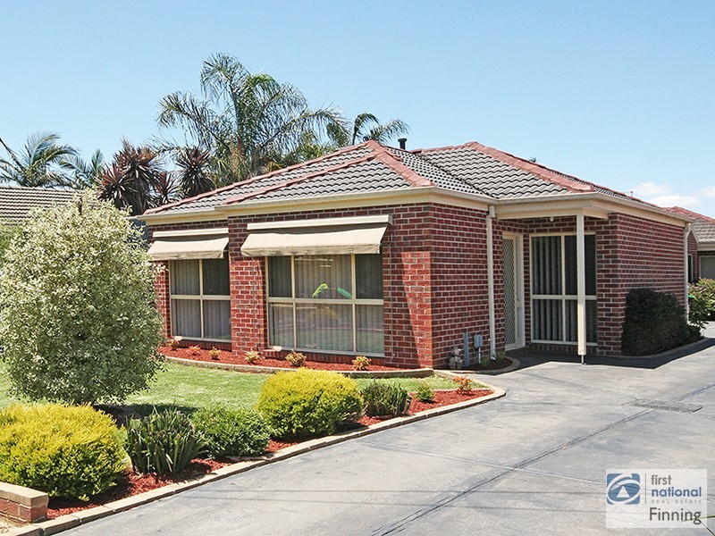 1/6 Macey Street, Cranbourne VIC 3977