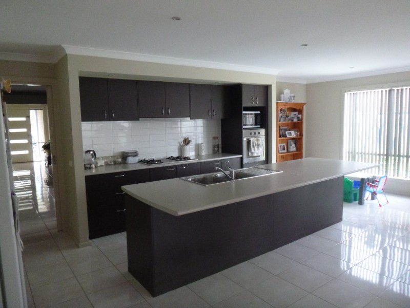 48 Bluemist Circuit, Lyndhurst VIC 3975