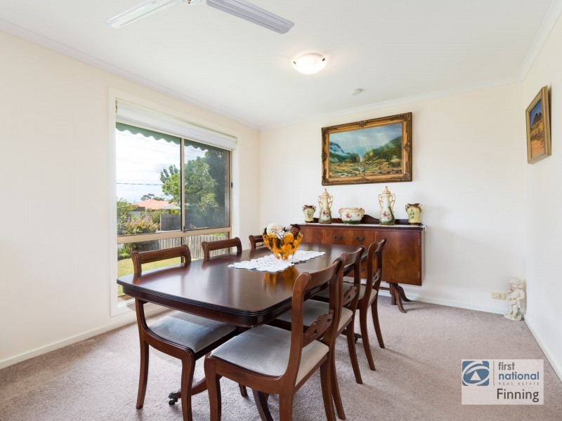 32 Bruce Street, Cranbourne VIC 3977