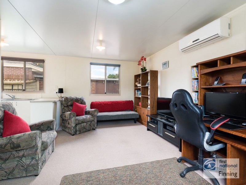 32 Bruce Street, Cranbourne VIC 3977