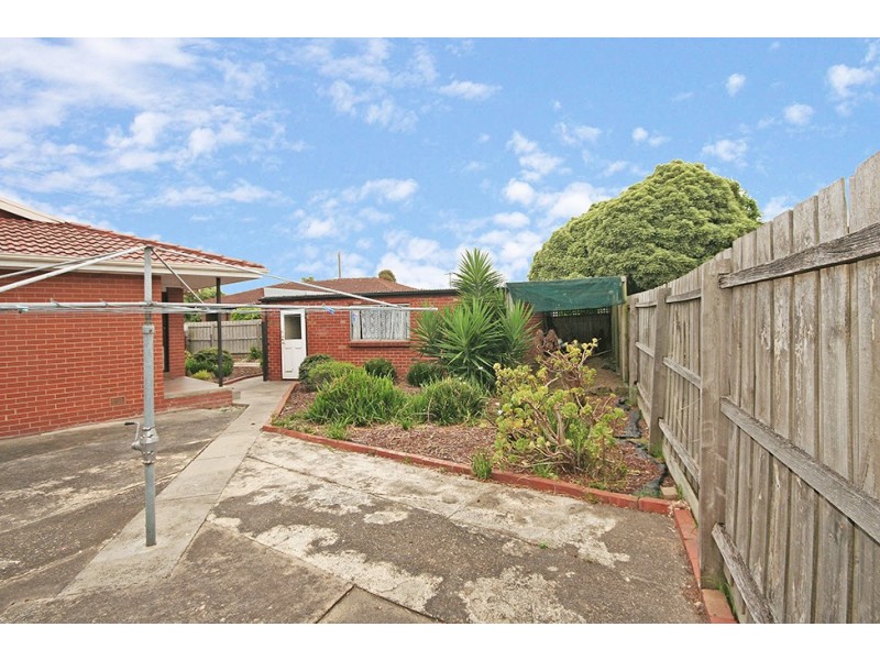 19 Barron Court, Dandenong North VIC 3175