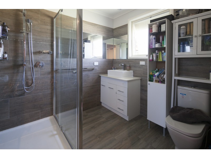 18 Rebecca Court, Cranbourne North VIC 3977